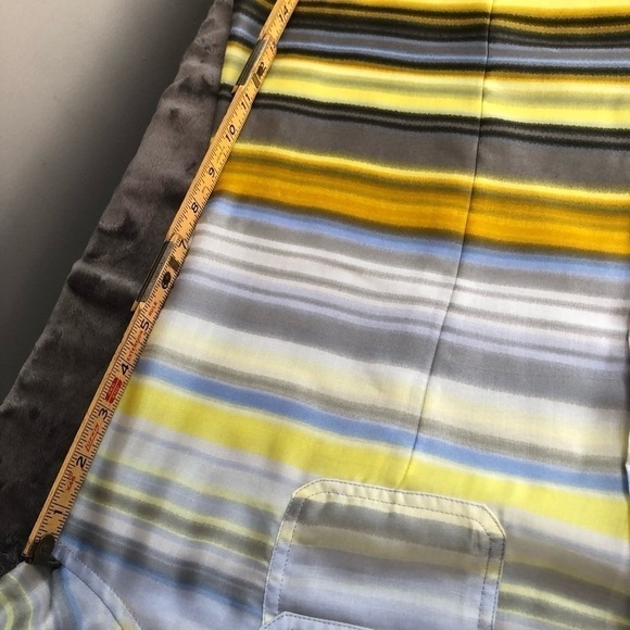 CALVIN Klein Soft and silky button-down collared shirt size large - Picture 9 of 10